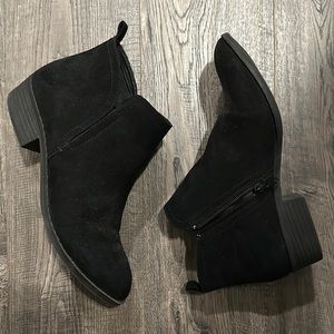 American Rag Booties - 8.5 - black suede